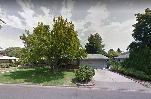 1st image of 1915 Hilbrooke Dr