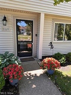 3rd image of 3169 Bay Landing Dr