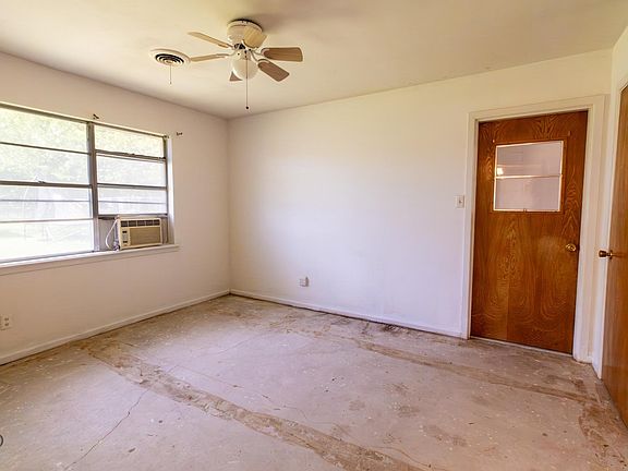 4th image of 614 N Mason St