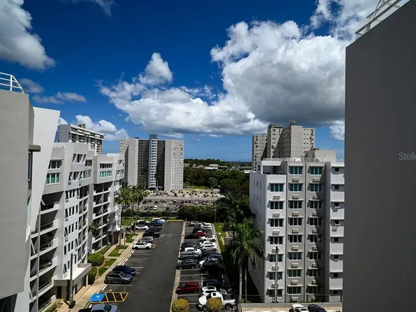 9 Palacios Del Escorial #71, Carolina, PR 00987