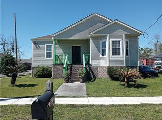 4800 Eastview Dr, New Orleans, LA 70126