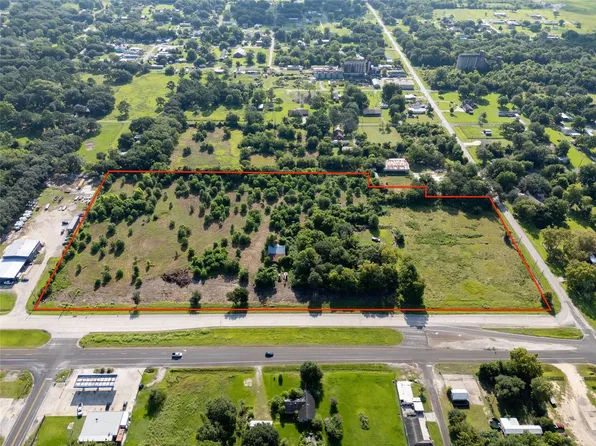 2925 State Highway 124, Winnie, TX 77665