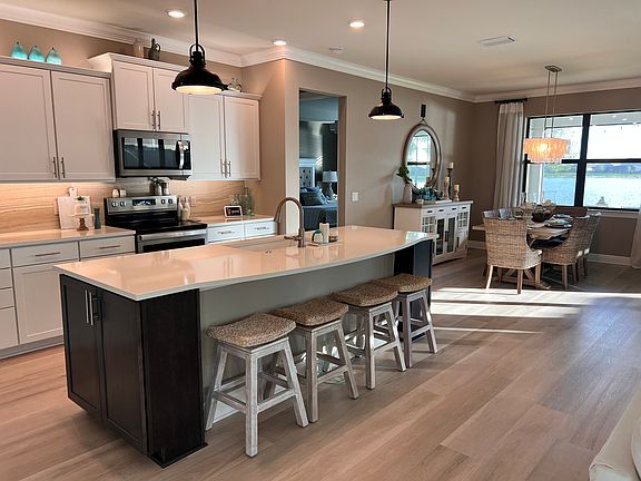 5th image of 19615 Beechcrest Pl
