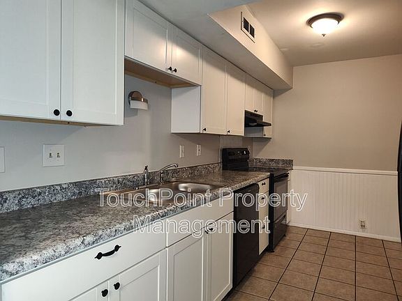 5th image of 7001 Stonington Ln