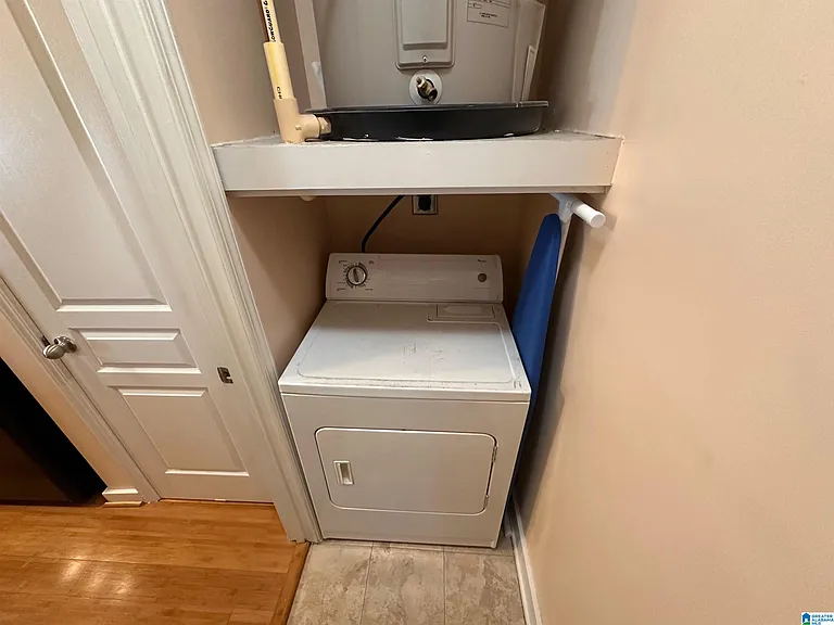2020 5th Ave S #340 — Photo 8