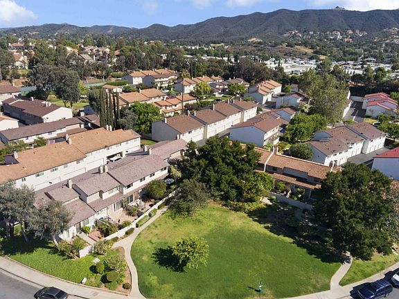 2nd image of 1327 Ramona Dr