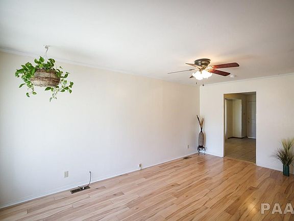 5th image of 4216 N New York Ave