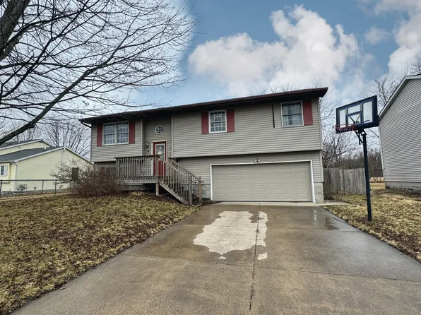 1309 W Indian Dr, Pontiac, IL 61764