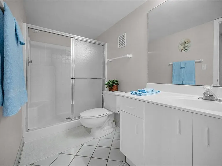 6085 Bahia Del Mar Cir #467 — Photo 15