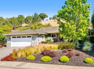 24 Esmeyer Dr, San Rafael, CA 94903