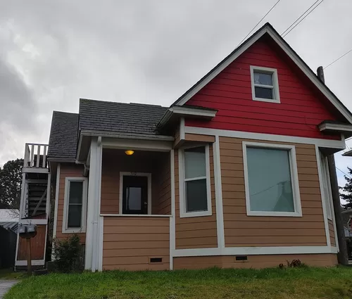 3 Bedroom House , New Flooring, Close to WWU and Downtown Photo 1