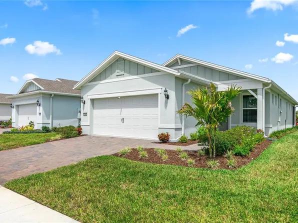 2445 Cliff Way St, Cloud, FL 34771