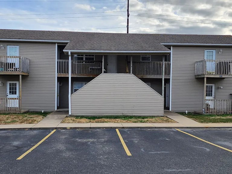 4557 E Zora St #F — Photo 10
