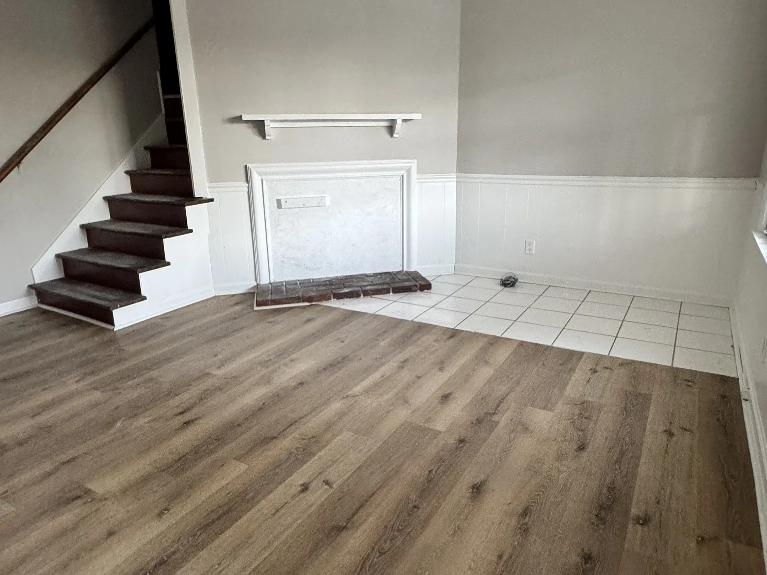 329 Cedarcreek Dr — Photo 3