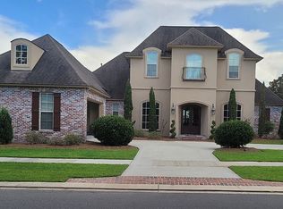2318 Saint Andrews Ave, Zachary, LA 70791