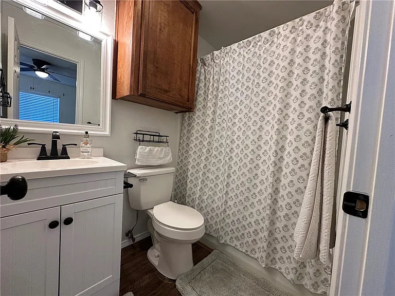 1213 Montreal Dr — Photo 22