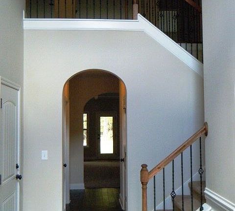 2nd image of 3849 Berkshire Way