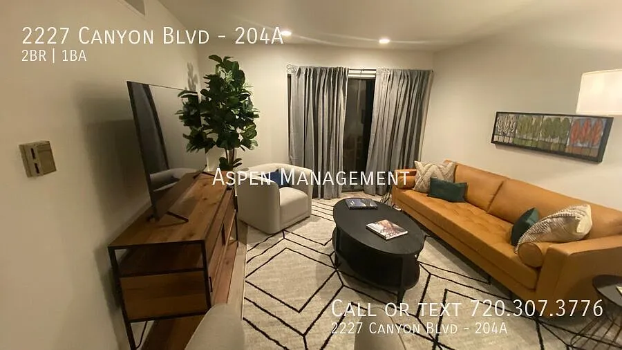 Building Photo - 2227 Canyon Blvd #204A