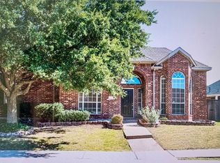1125 Pleasant Oaks Dr, Lewisville, TX 75067