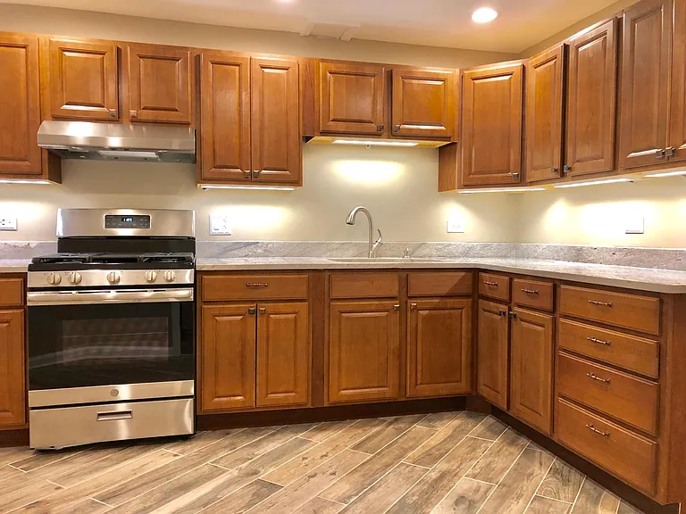 2449 N Albany Ave #G — Photo 3