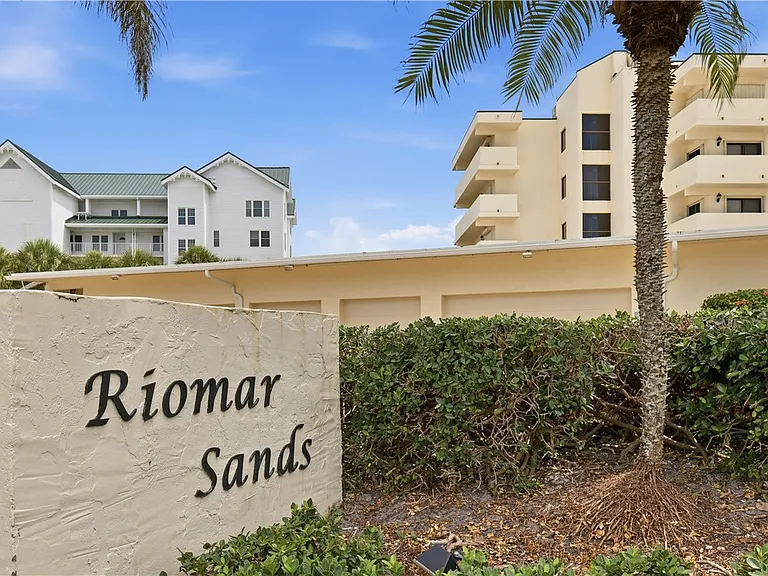 2636 Ocean Dr #506 — Photo 1