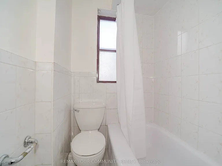 1378 Danforth Ave S #1 — Photo 22