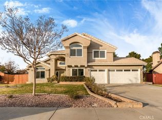 1762 W Via Verde Dr, Rialto, CA 92377