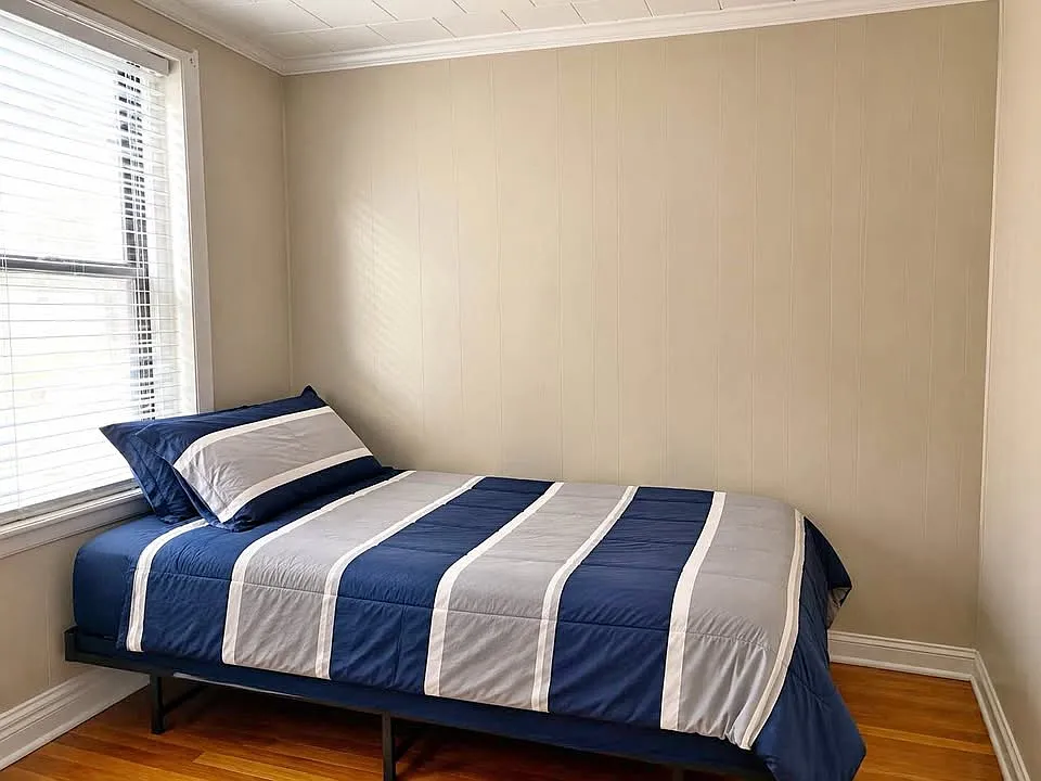 3 bed, 9999 sqft, $4,200 — Photo 4