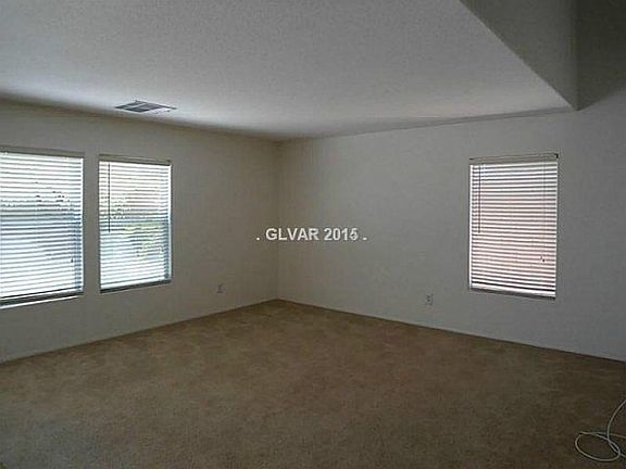 5th image of 11709 Grotta Azzurra Ave