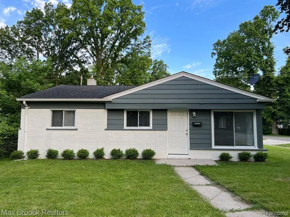 28177 Fairfax St, Southfield, MI 48076
