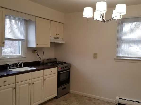 934 W 4th St #2FR, Erie, PA 16507