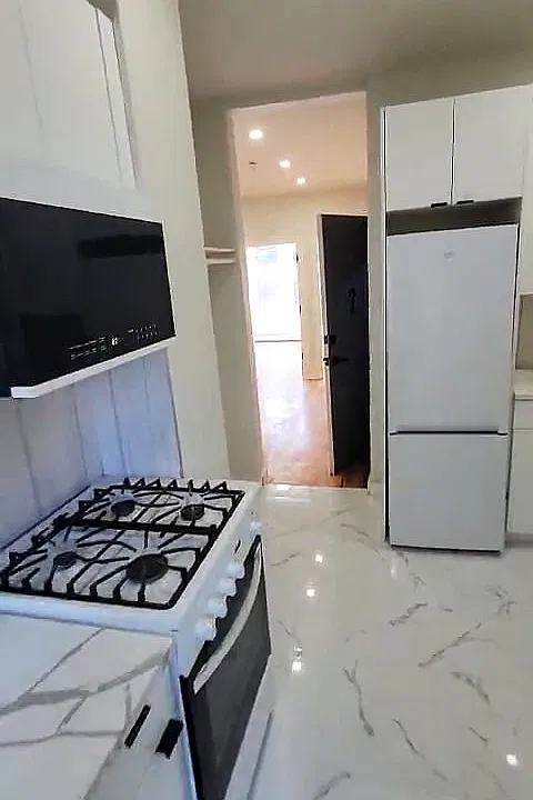 26 Dales Ave #2