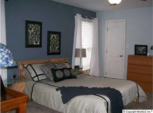 206 Shadowbrook Ln NE, Huntsville, AL 35811