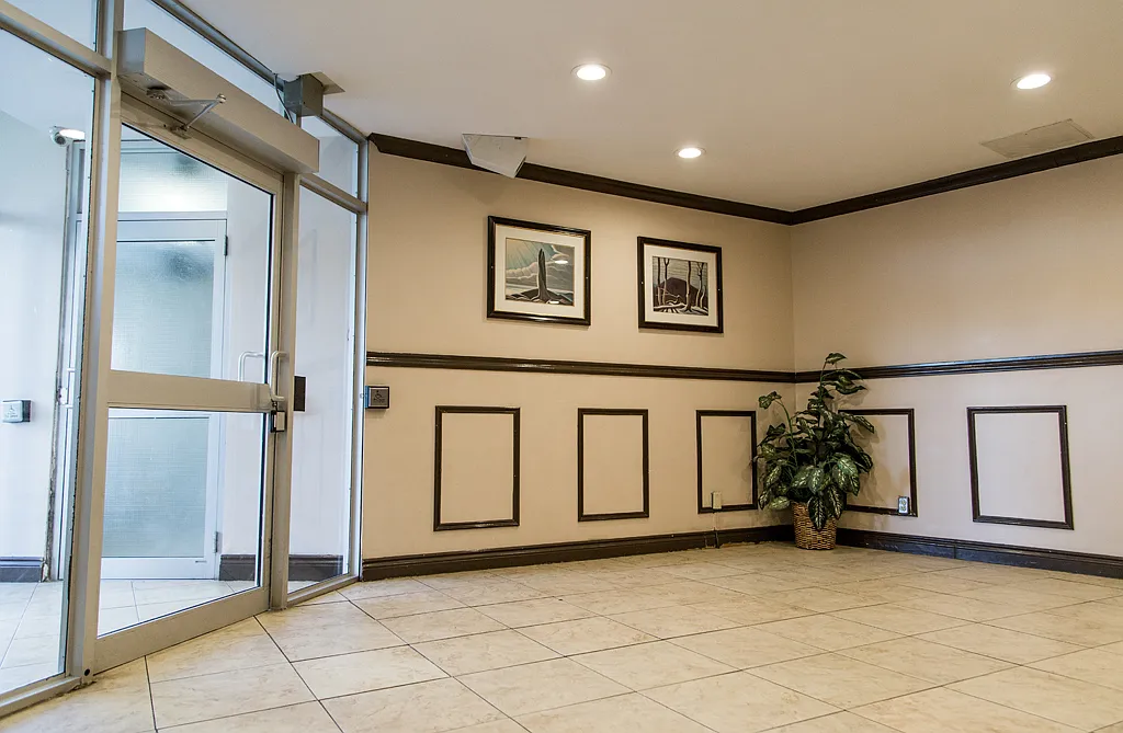 Apartment for rent at 10 Willowridge Road — Photo 3