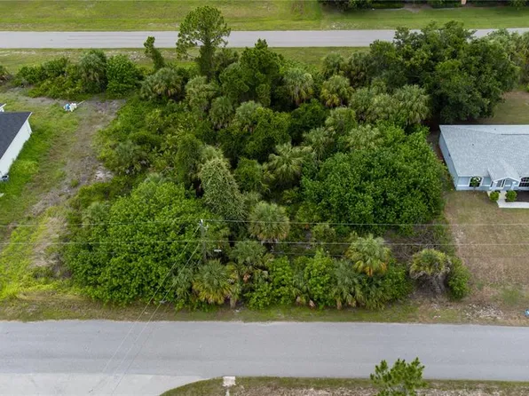 Andris St #30, North Pt, FL 34288