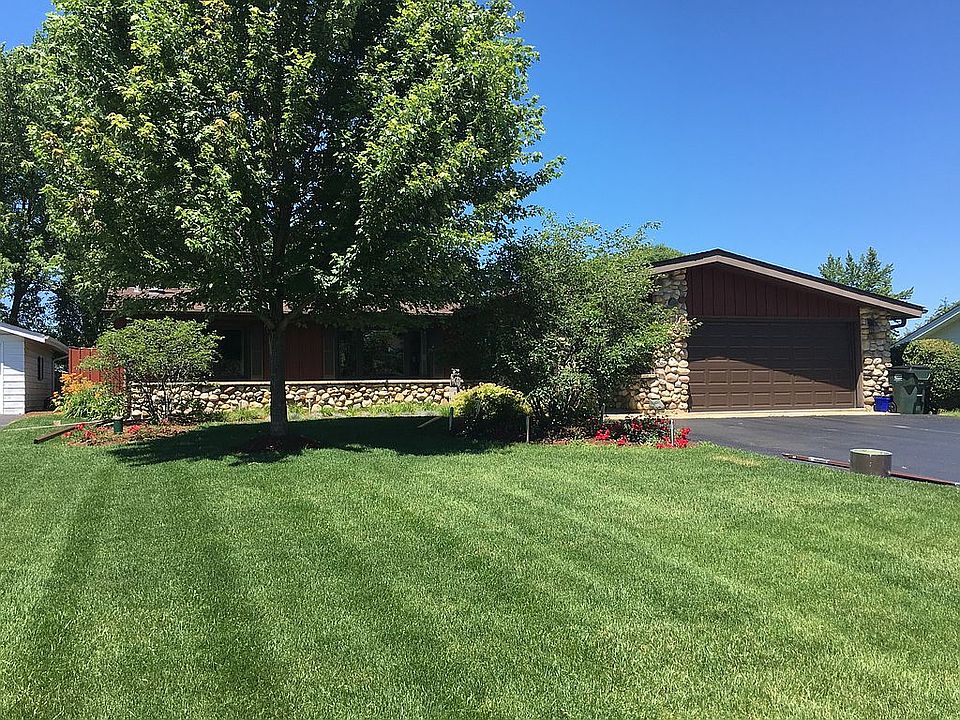 1st image of 23724 W Lake Vista Ave