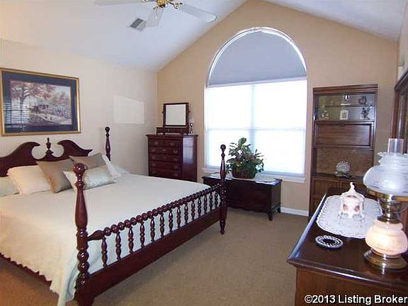5th image of 8202 Saint Andrews Village Dr