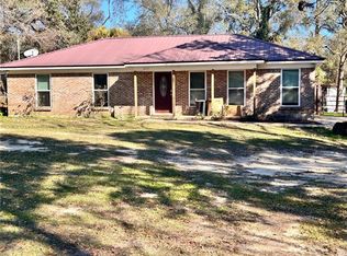 4577 Emerald Dr E, Mobile, AL 36619