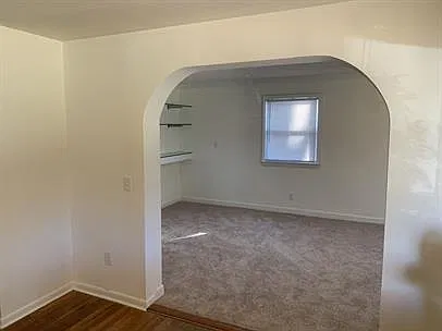 3 bed, 1287 sqft, $1,995 — Photo 3