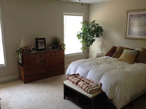 637 Marston Ln — Photo 6