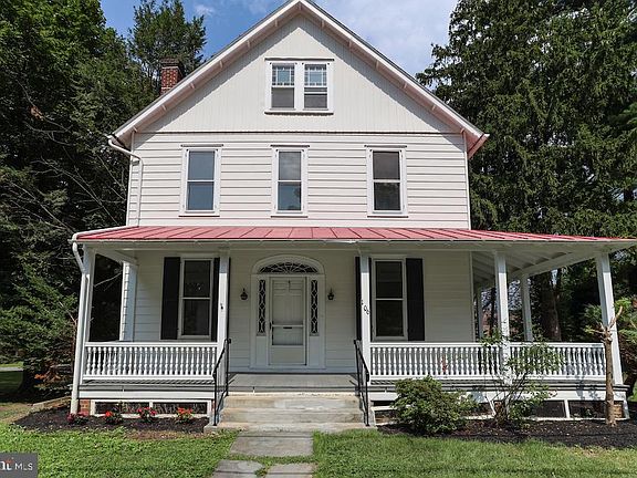 2nd image of 106 N Prince St