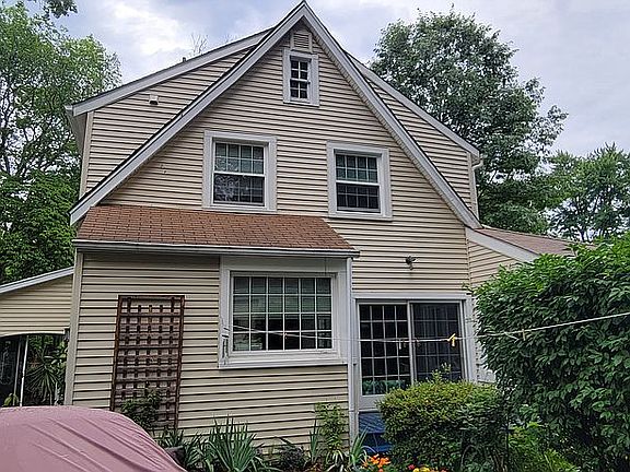 5th image of 463 Island Ave