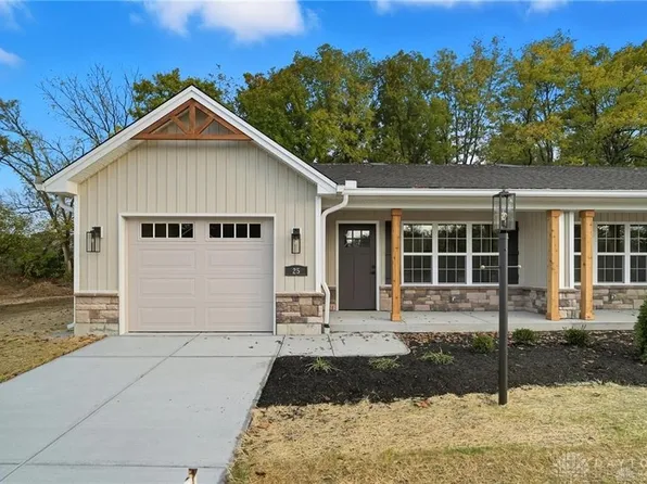 25 Timber Creek Dr, Carlisle, OH 45005