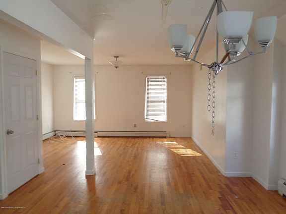 4th image of 465 Lamoka Ave