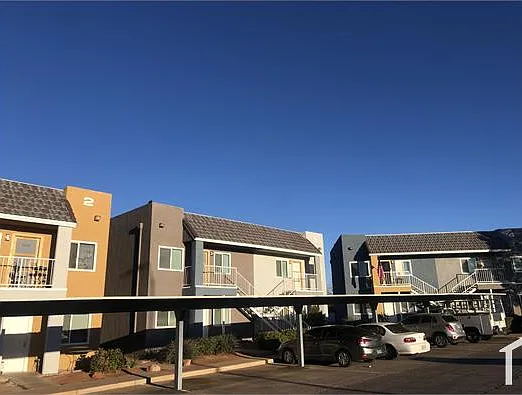 2 bed, 750 sqft, $1,600 — Photo 2