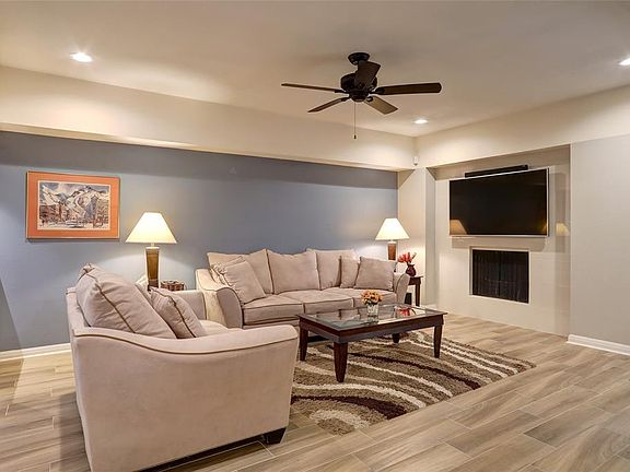 3rd image of 3015 Hartwood Ct