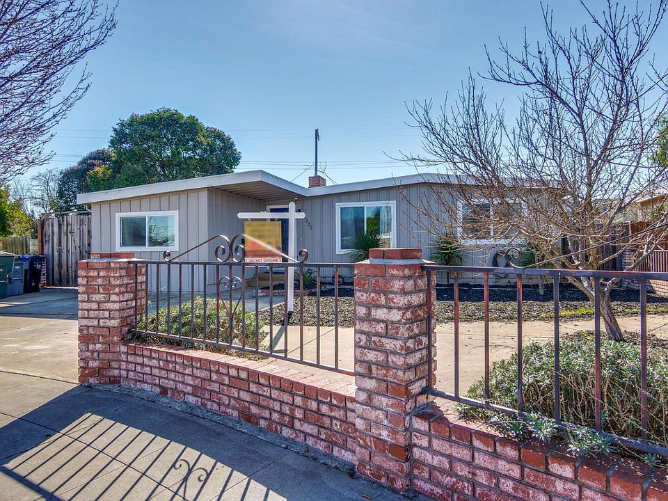 1st image of 1072 Chico Ct