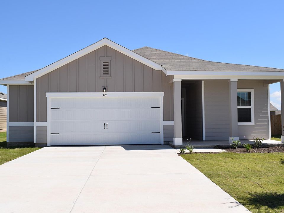 1st image of 421 Robin's Nest Ln