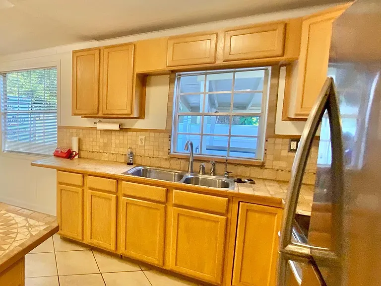3618 Drexel St — Photo 57