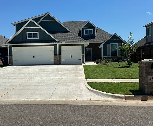 4220 NW 158th St Photo 1